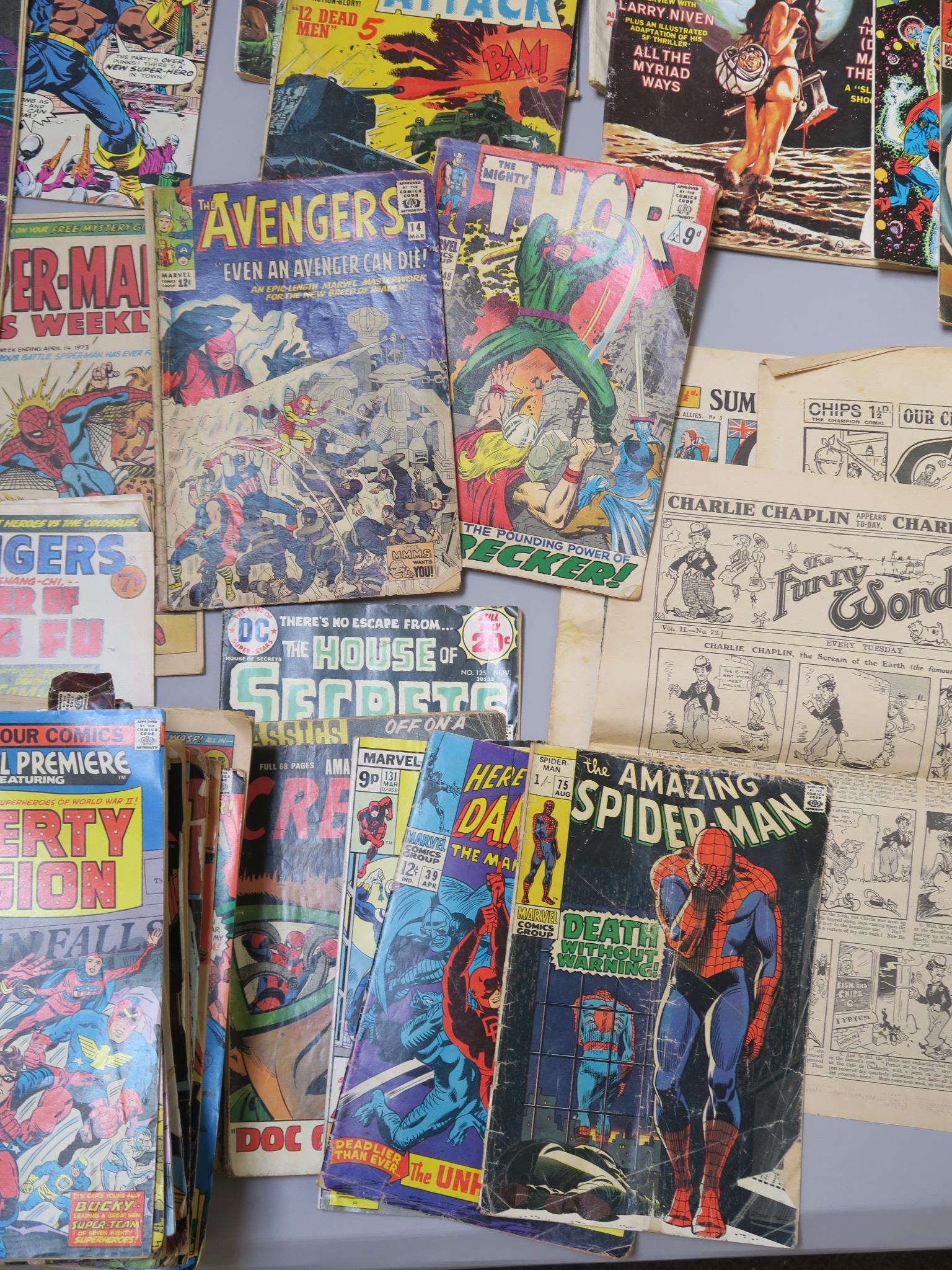 Collection of US and UK comics includes Marvel comics The Titans no 1 with poster, The Amazing - Image 2 of 4