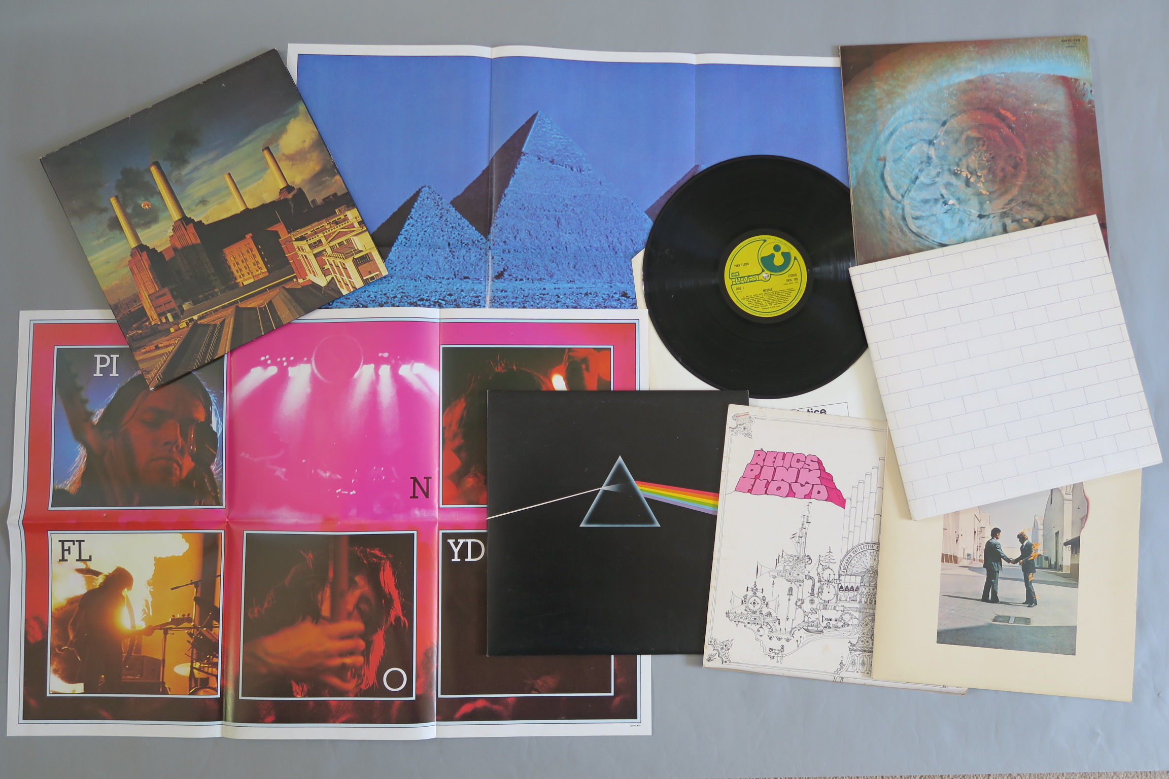 Pink Floyd vinyl LP records Meddle, Dark side of the Moon, The Wall, Wish you were here, Relics, and