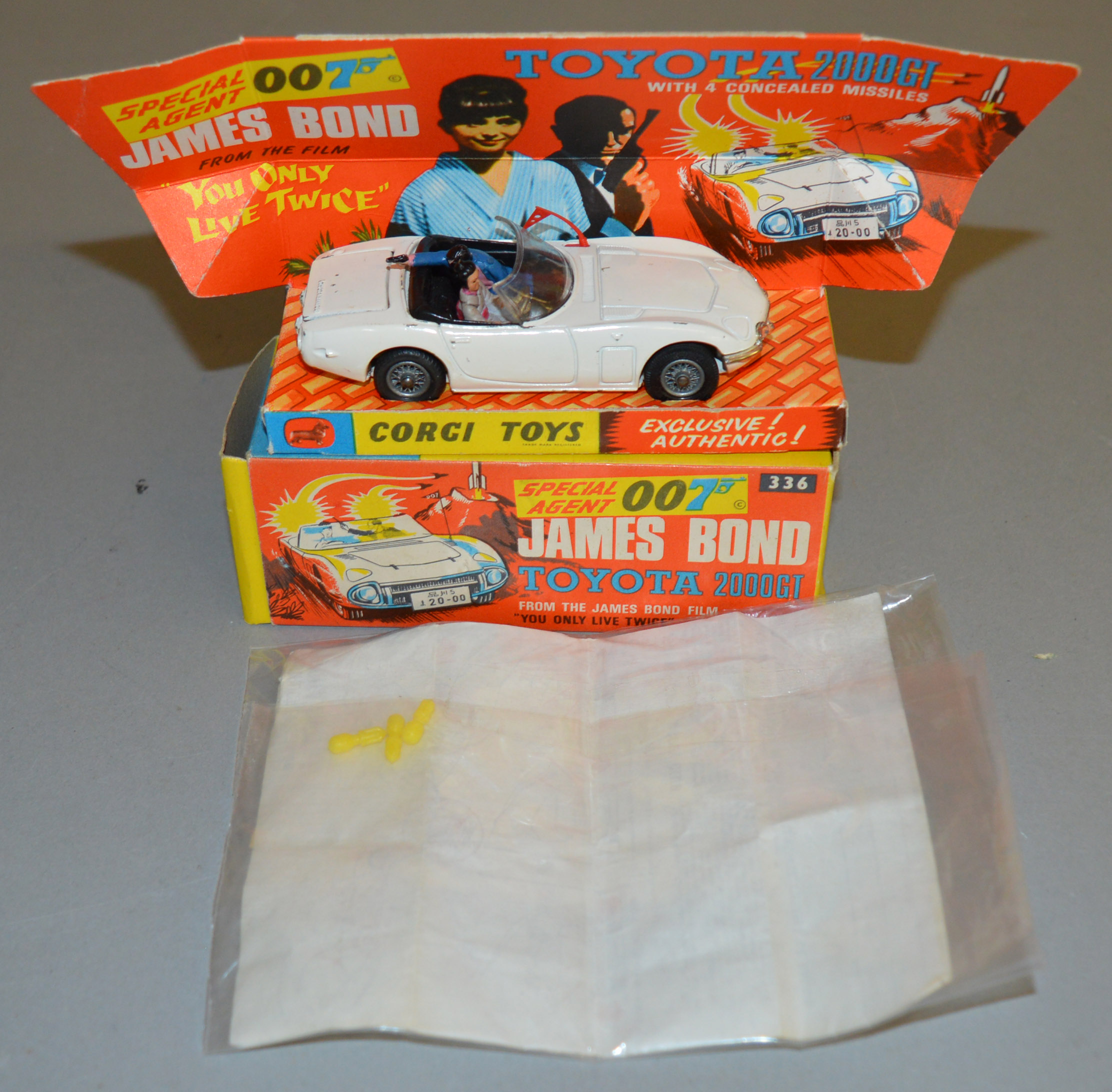 A Corgi Toys 336 James Bond 007 Toyota 2000GT, G in G+ box with envelope, instruction sheet, cloth - Image 2 of 2
