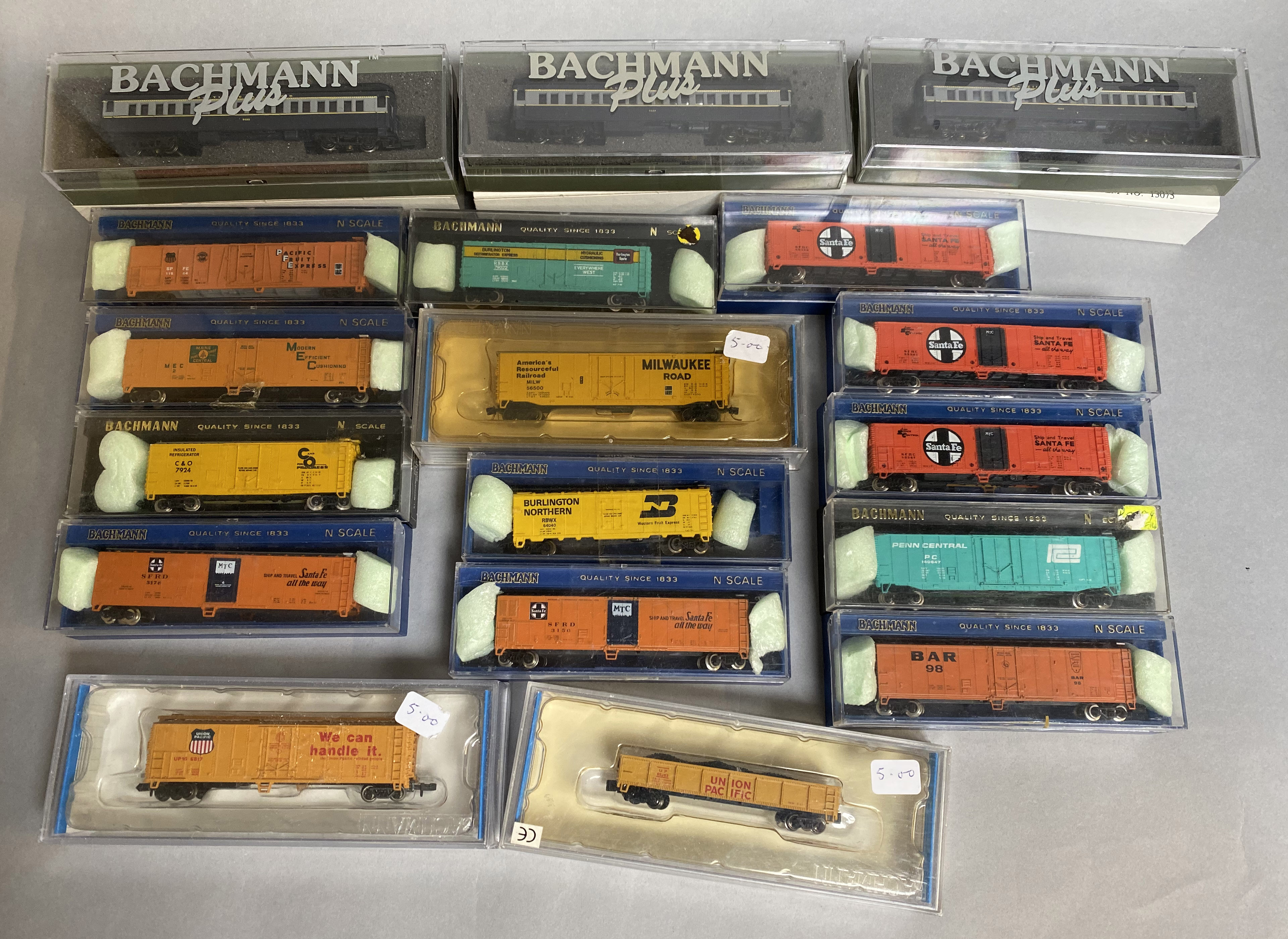 Ex-Shop Stock N Gauge Bachmann US Rolling Stock x 18 various railroads