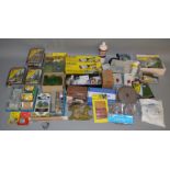 Various Gauges. A good quantity of varied Accessories and parts for the Railway Modeller, some in