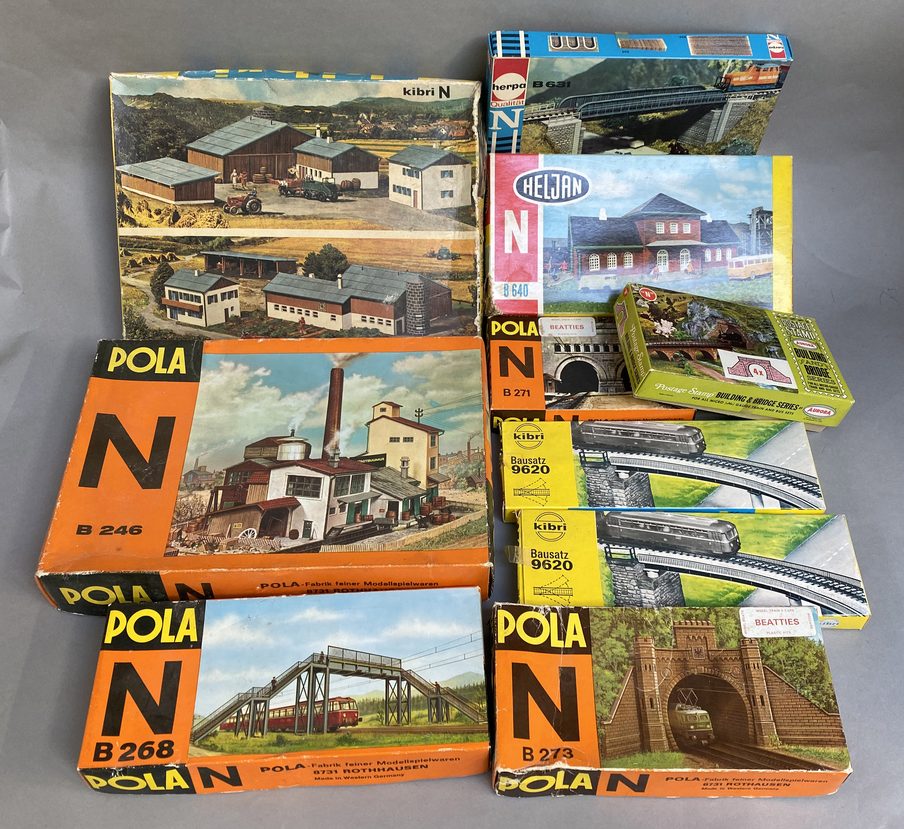 N gauge Lineside Accessory Kits in Fair Boxes (10)