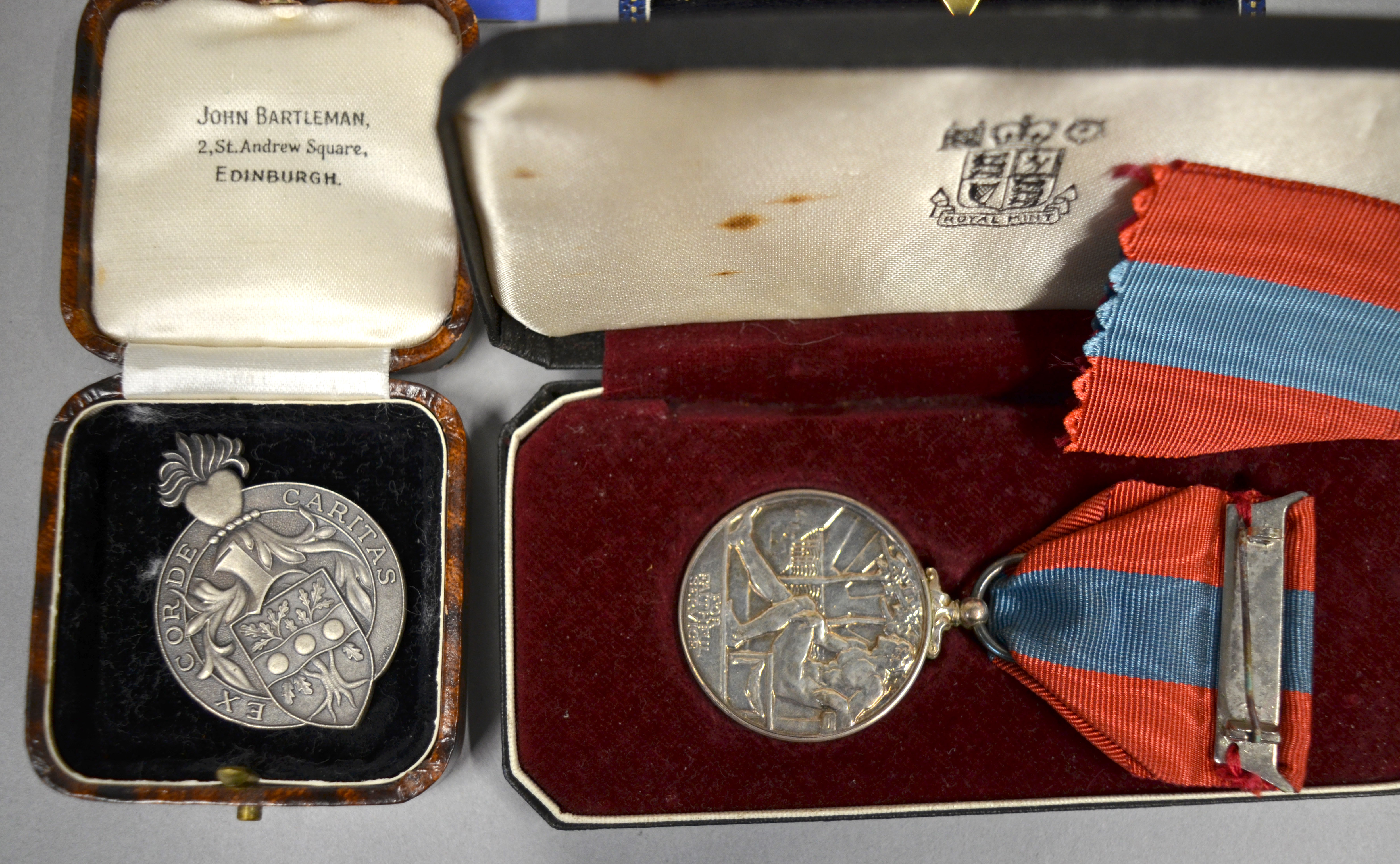 A small boxed quantity of medals to include an Imperial Service Medal in fitted case, The Royal - Image 3 of 3