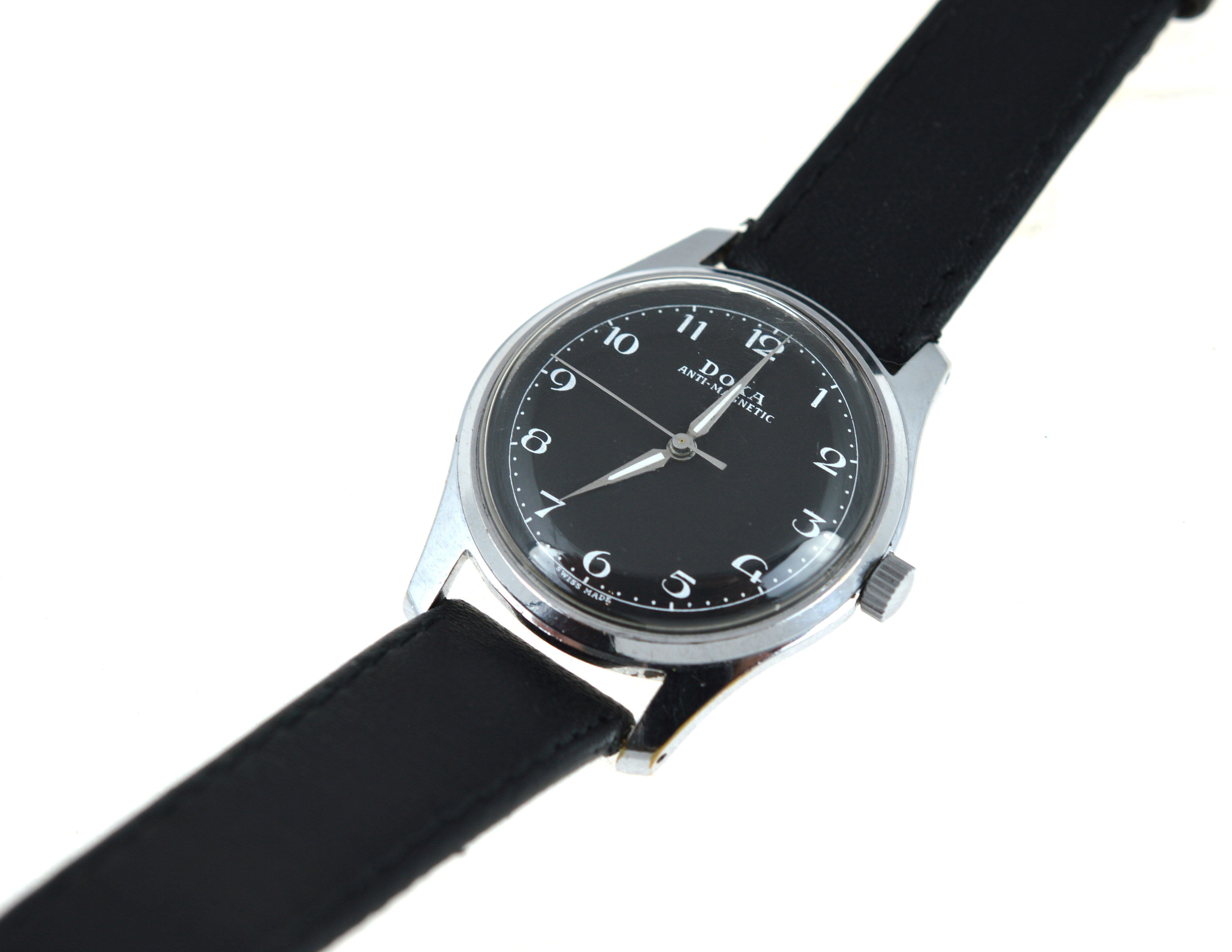 Doxa - A Doxa Anti-magnetic gents mechanical wristwatch, in overall very good condition, the black