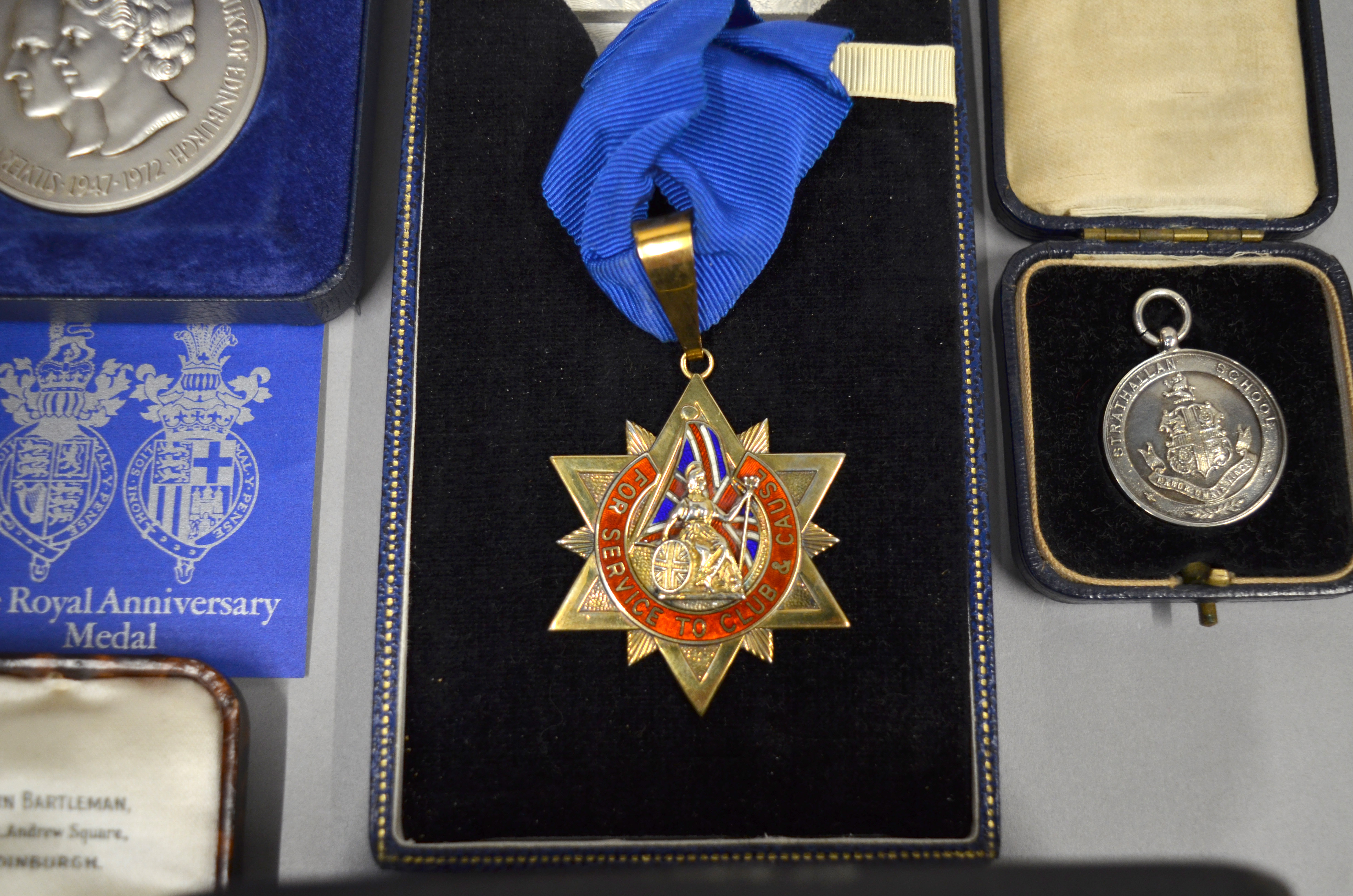 A small boxed quantity of medals to include an Imperial Service Medal in fitted case, The Royal - Image 2 of 3