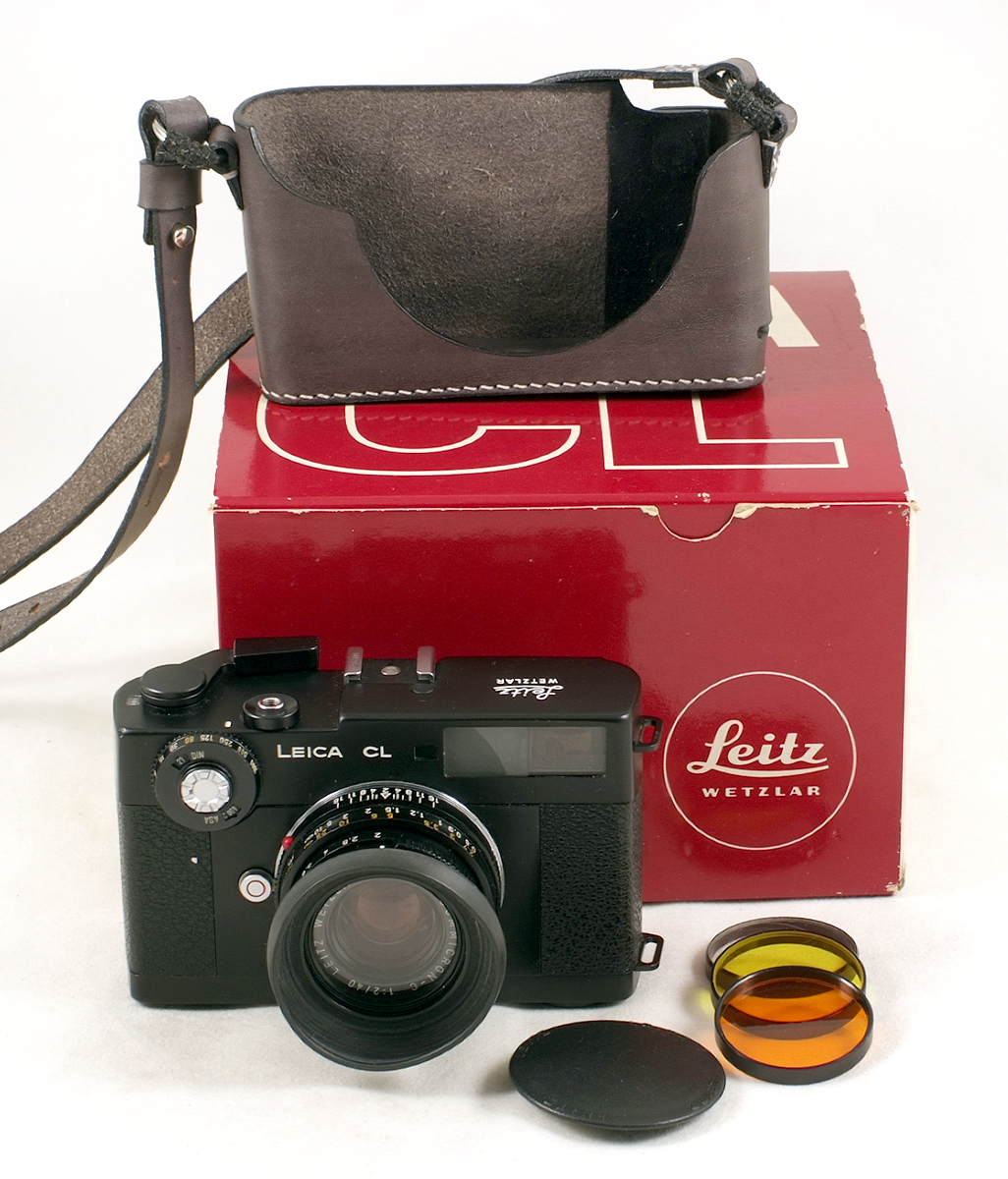 Leica CL Film Camera with Leitz SummicronC 40mm f2 Lens. 1407795/