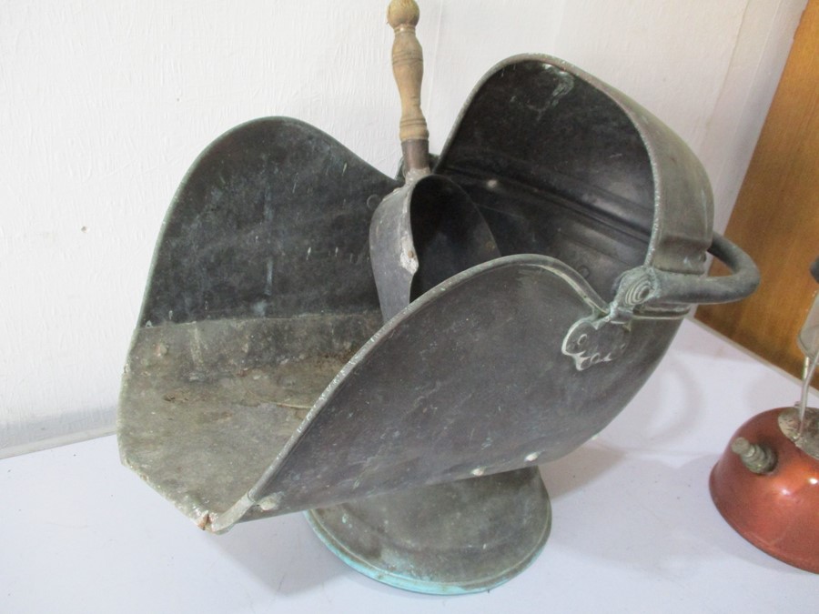 A cast iron pulley, Tilley lamp and a copper coal helmet ( A/F) - Image 4 of 5