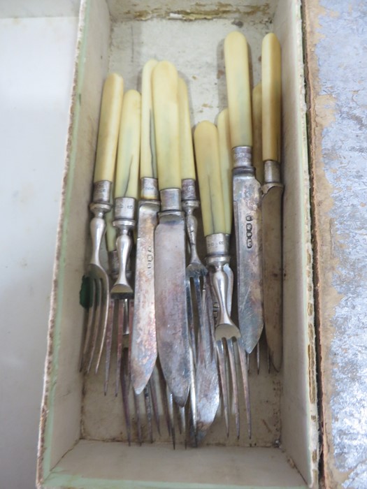 A quantity of various cutlery including silver plated, silver mounted etc - Image 9 of 10