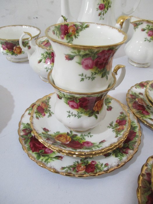 A part Royal Albert "Old Country Roses" coffee set etc.- some seconds - Image 6 of 9