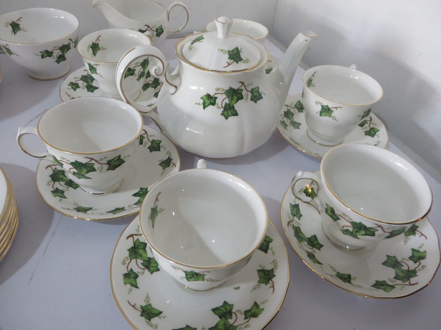 A Colclough Ivy Leaf tea set with cake stand - Image 6 of 8