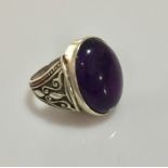 A 925 silver ring set with Amethyst