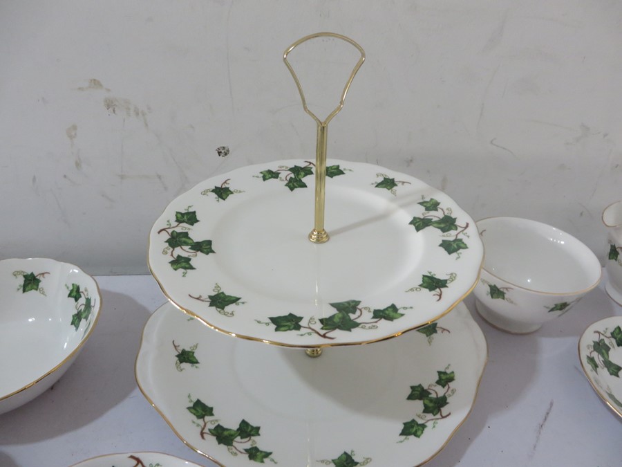 A Colclough Ivy Leaf tea set with cake stand - Image 2 of 8