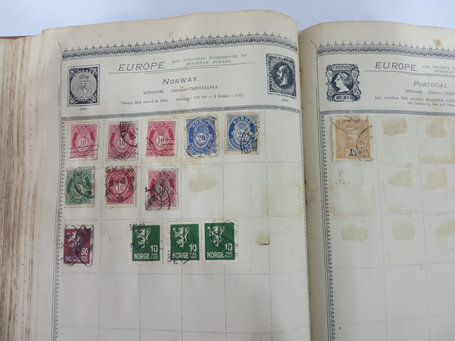 An album of worldwide stamps - Image 32 of 54