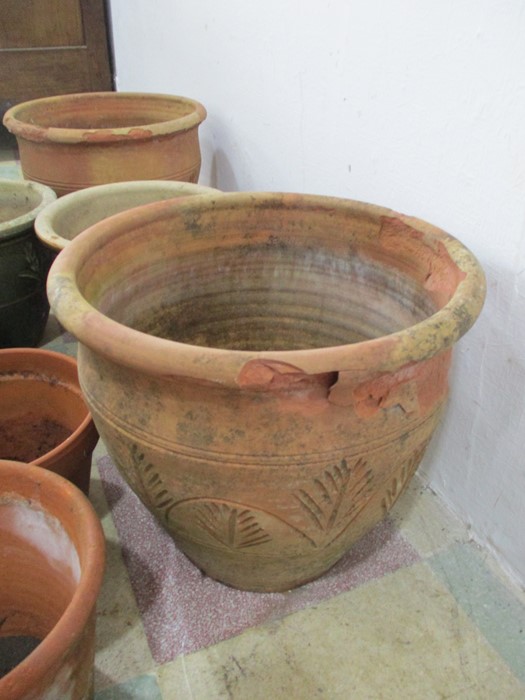 A collection of garden pots - Image 2 of 7