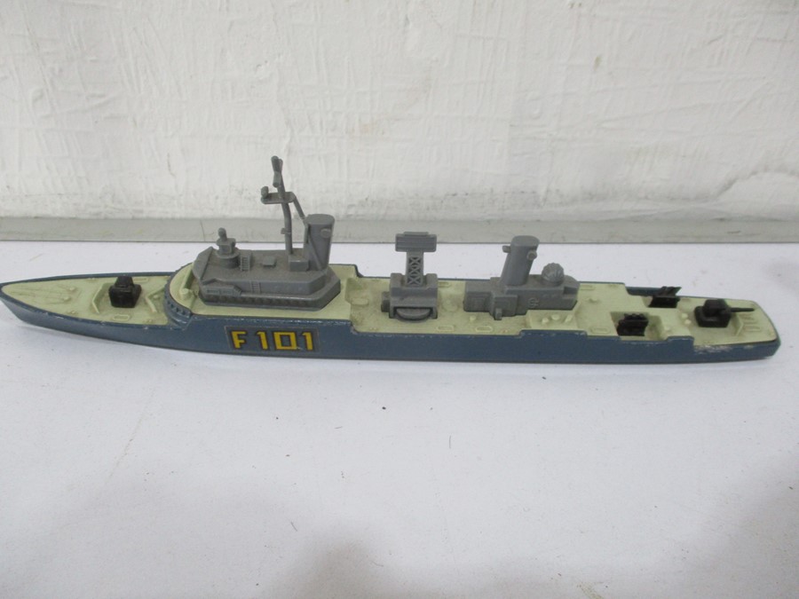 A collection of die cast ships including Minic, Triang and Matchbox - Image 6 of 16