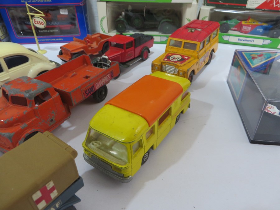 A collection of various diecast cars, planes etc including Matchbox, Mobil, Tri-ang, Corgi - Image 18 of 20