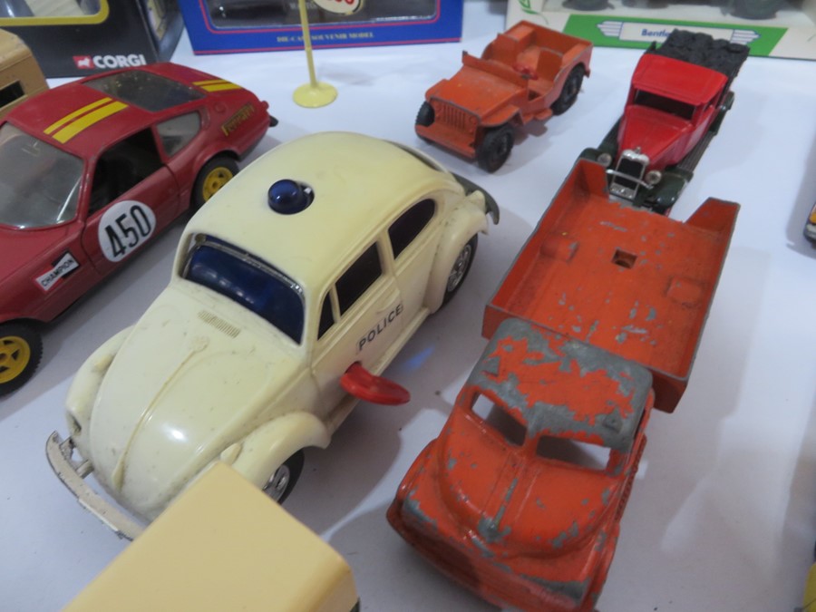 A collection of various diecast cars, planes etc including Matchbox, Mobil, Tri-ang, Corgi - Image 17 of 20