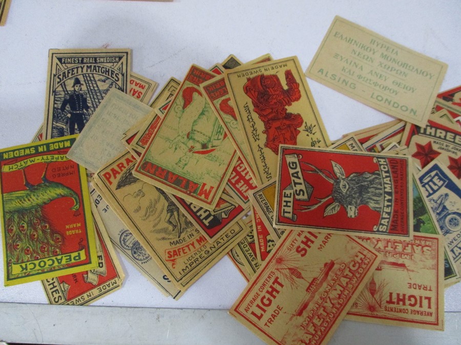 A collection of cigarette "silks" along with vintage decorative matchbox covers - Image 18 of 21