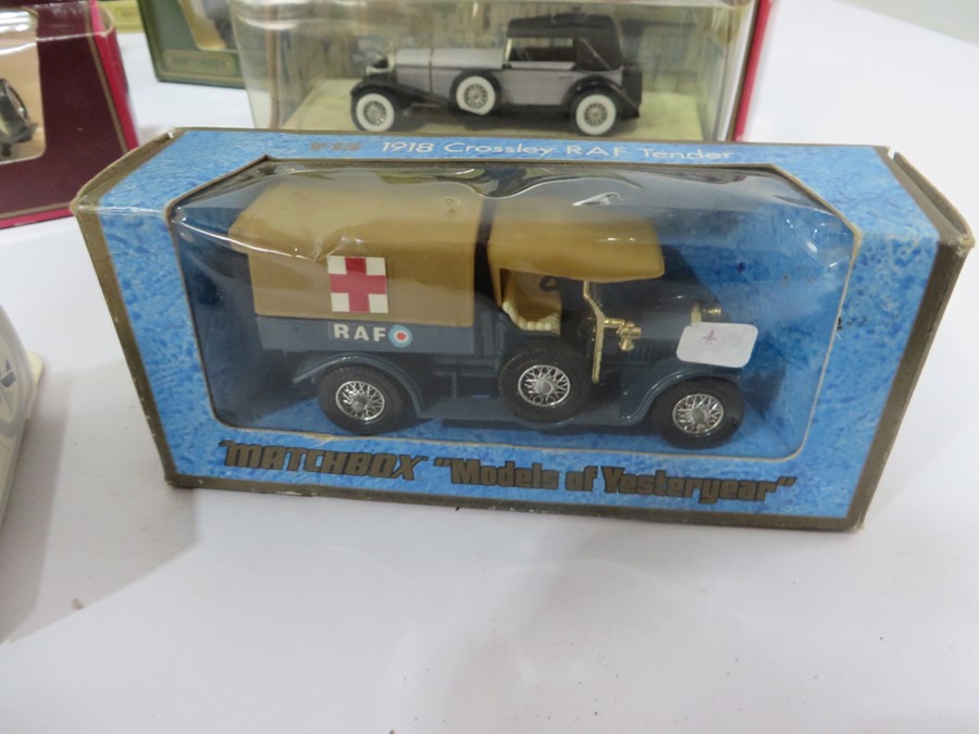 A collection of boxed Models of Yesteryear diecast cars - Image 13 of 15