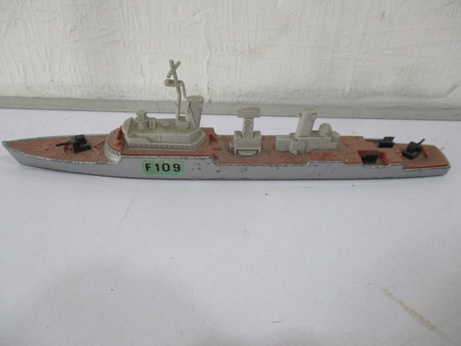 A collection of die cast ships including Minic, Triang and Matchbox - Image 15 of 16