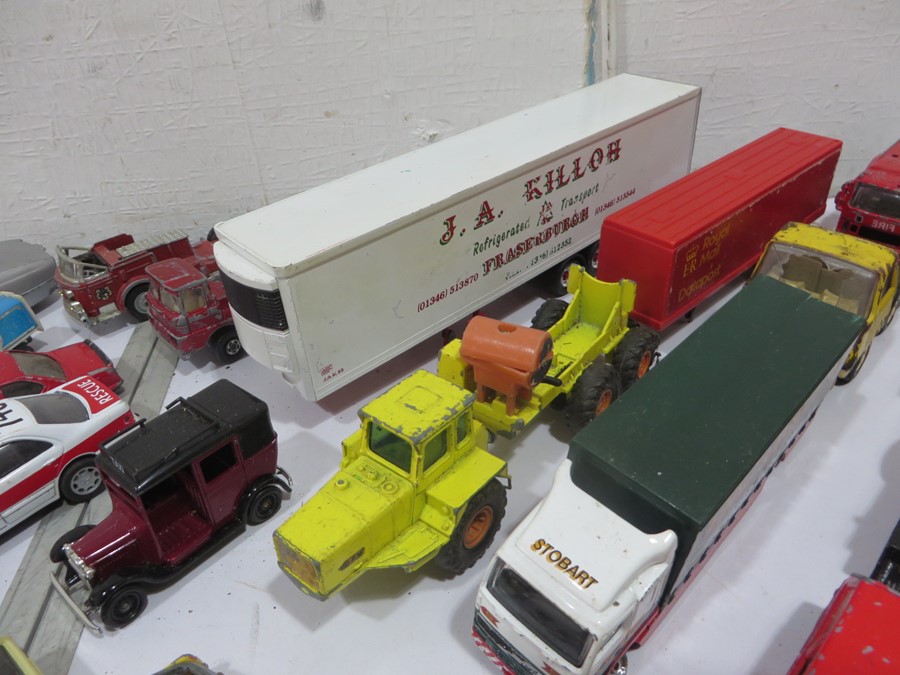 A collection of various diecast vehicles including Corgi, Tonka etc - Image 21 of 32