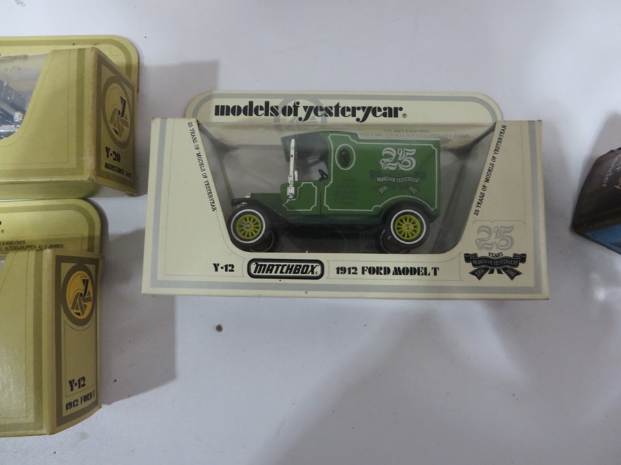 A collection of boxed Models of Yesteryear diecast cars - Image 15 of 15