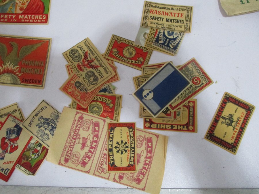 A collection of cigarette "silks" along with vintage decorative matchbox covers - Image 21 of 21