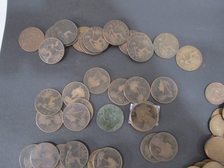 A collection of copper coinage - Image 7 of 9