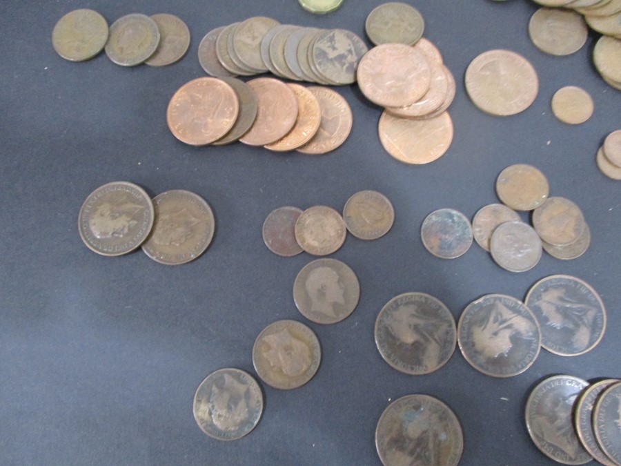 A collection of copper coinage - Image 9 of 9