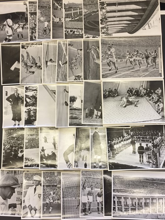 A collection of photographic cards from the Berlin Olympics, 1936 including Jesse Owens issued by - Image 2 of 2