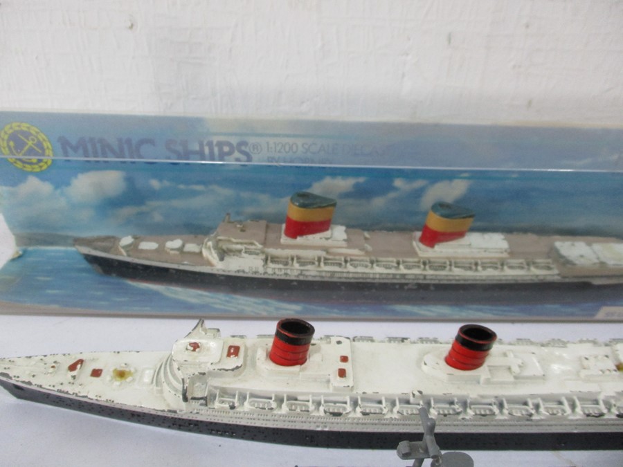 A collection of die cast ships including Minic, Triang and Matchbox - Image 2 of 16