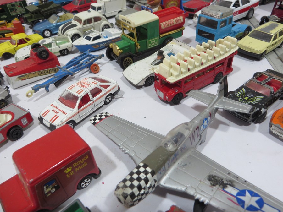 A collection of various diecast vehicles including Corgi, Tonka etc - Image 12 of 32