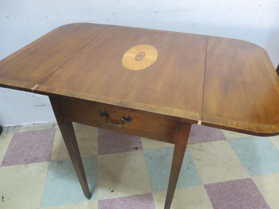 A Victorian inlaid drop leaf table - Image 9 of 9