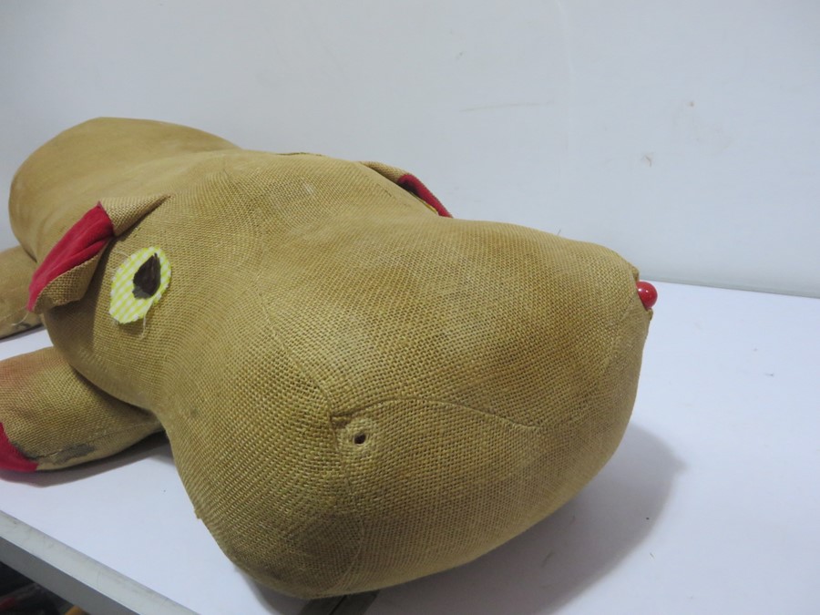 A footstool in the form of a hippo - Image 5 of 11