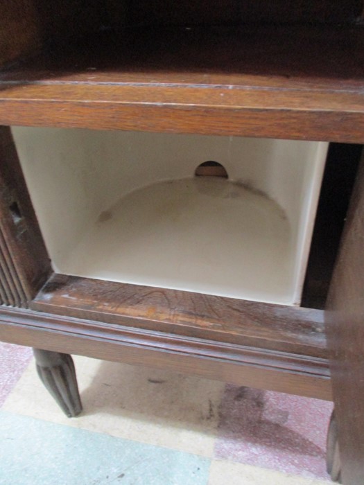A French pot/ bedside cupboard with marble top - Image 4 of 6