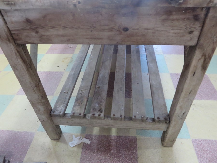 A vintage pine workbench/table with metal supports, approx 6 ft length - Image 5 of 7