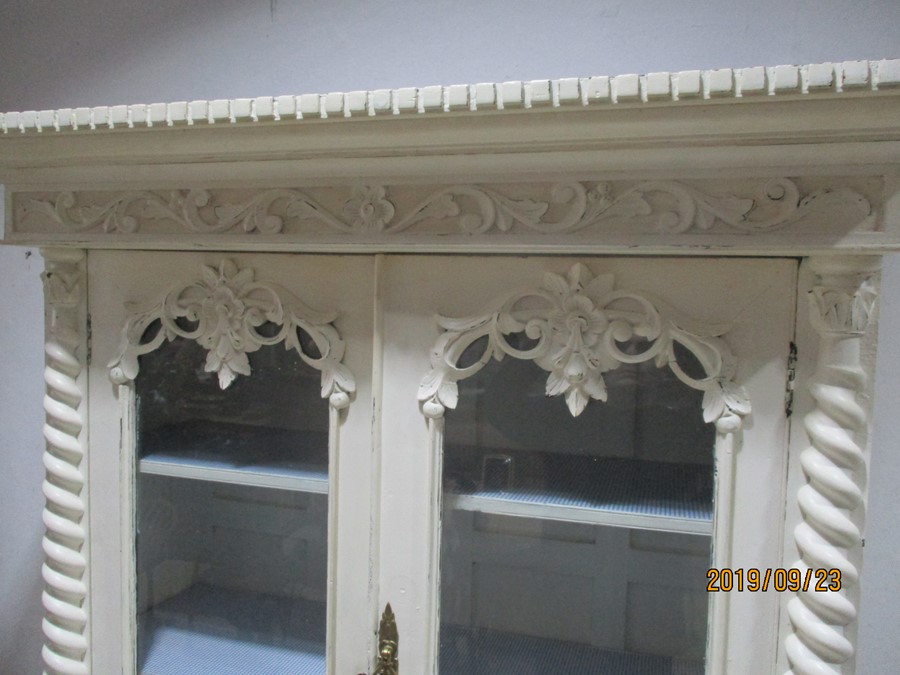 A French painted display cabinet with cupboard under - Image 2 of 10