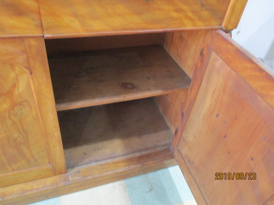 A tall Victorian display cabinet with cupboard under - Image 11 of 11