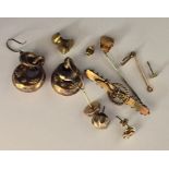 A collection of scrap gold including dental gold. Total weight approx 11g