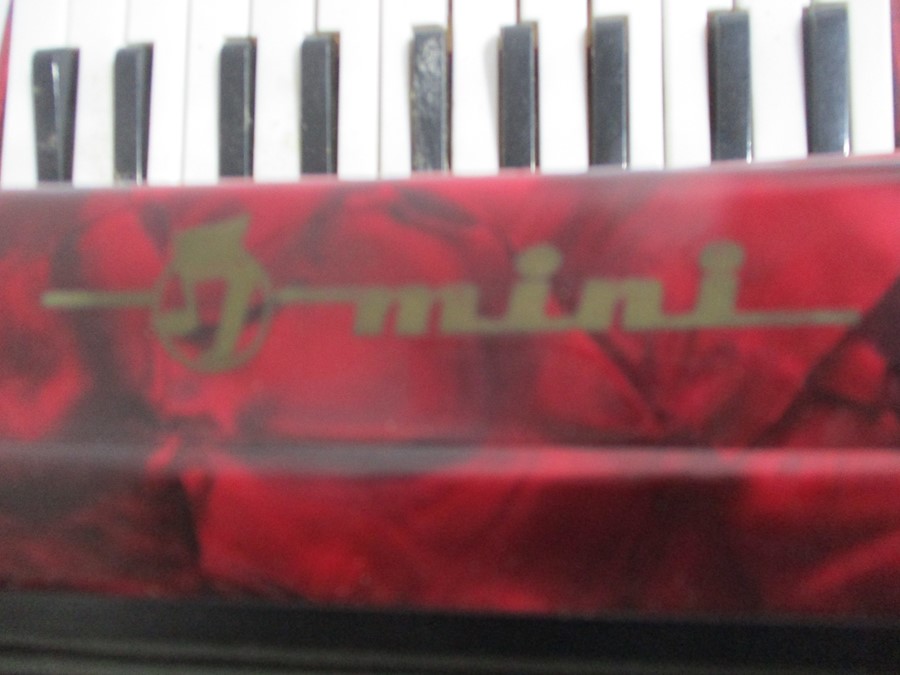 A child's accordion, the "Mini" - Image 3 of 5