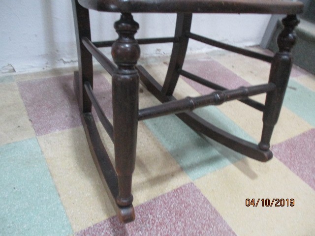 A Victorian cane seated rocking chair - Image 4 of 4