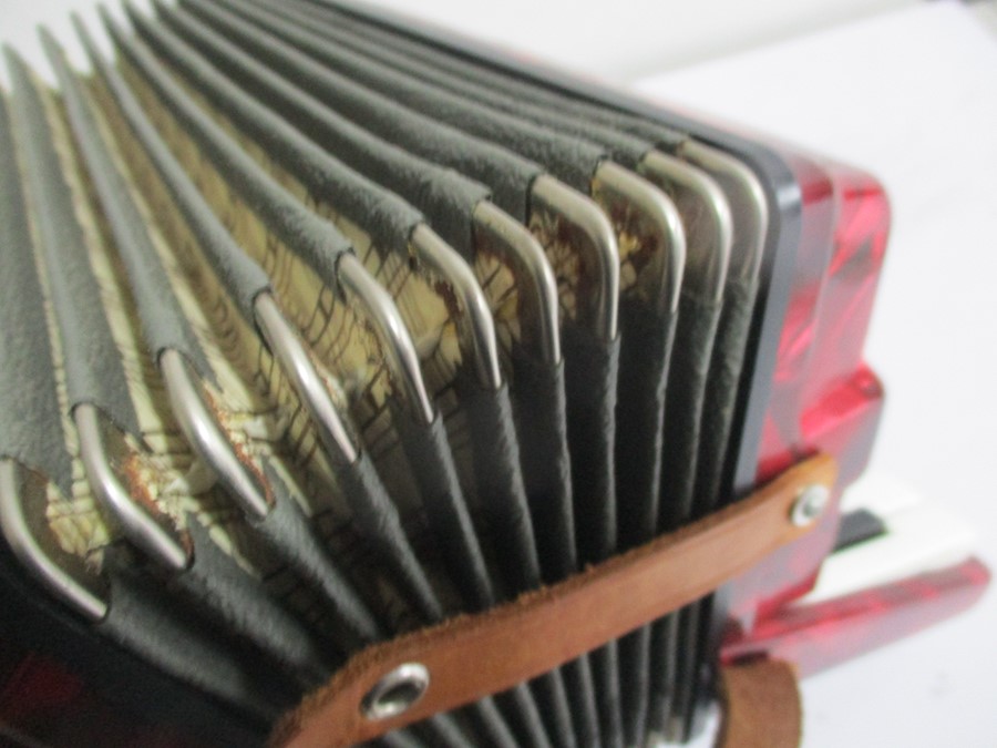 A child's accordion, the "Mini" - Image 5 of 5