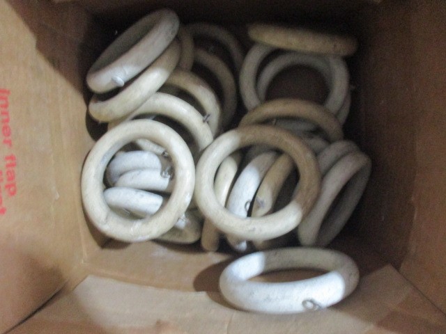 A collection of wooden curtain rings, hinges, basket, photo frames etc. - Image 2 of 20