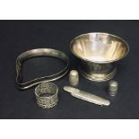 A hallmarked silver bowl, silver bladed fruit knife, two sterling silver thimbles, continental