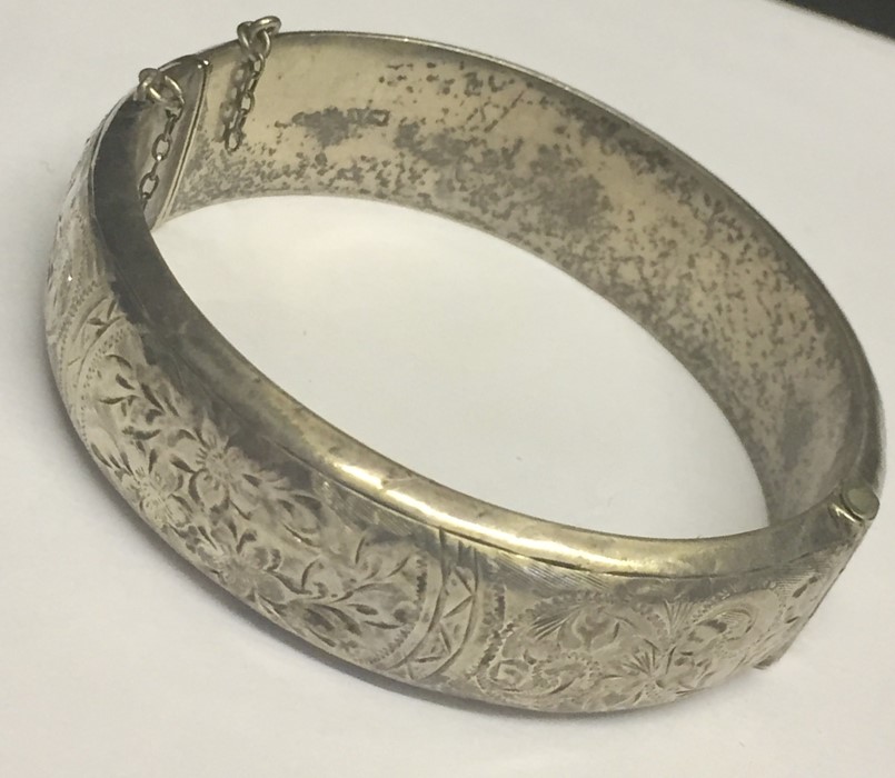 A silver bangle, silver rings, pendant etc - Image 3 of 3