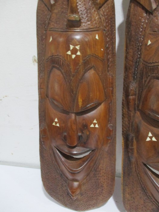 Two African wall hanging masks - Image 2 of 4