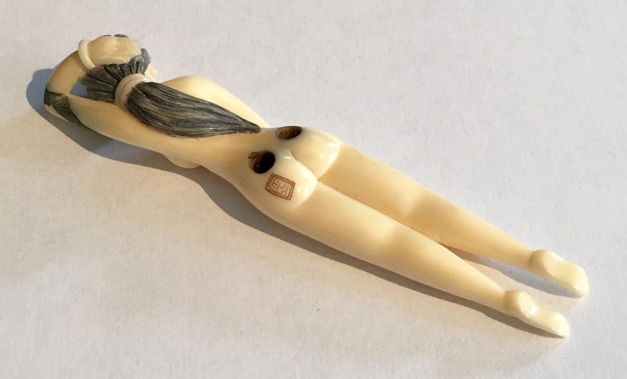 A 19th century ivory Netsuke of a female nude figure, signature to reverse - Image 3 of 5