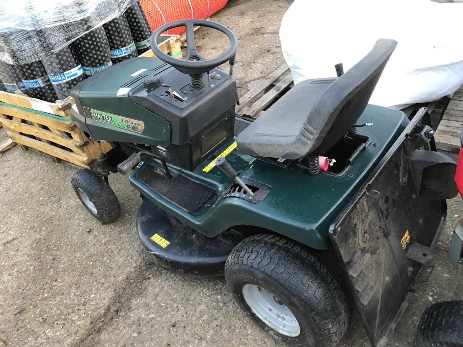 HAYTER HERITAGE RIDE ON MOWER, 13/30 NO BATTERY, CONDITION UNKNOWN NO VAT ON HAMMER PRICE - Image 3 of 4