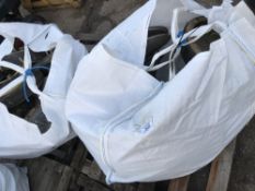 2x BULK BAGS OF LARGE PIPE BUNGS