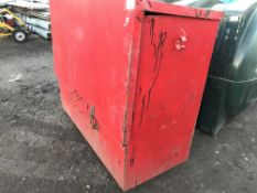 LARGE RED TOOL VAULT, NO KEYS